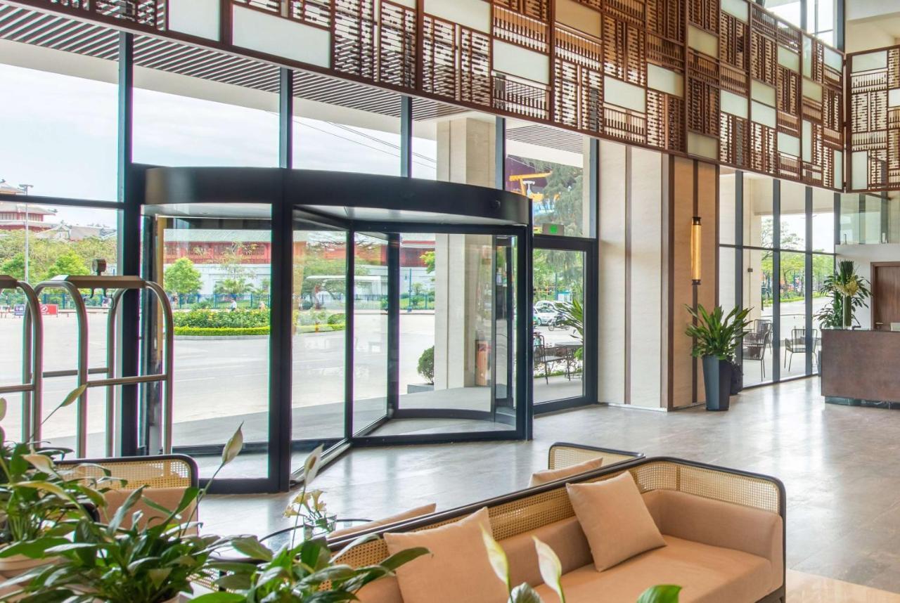 Hotel Soleil Ha Long, Trademark Collection By Wyndham Buitenkant foto