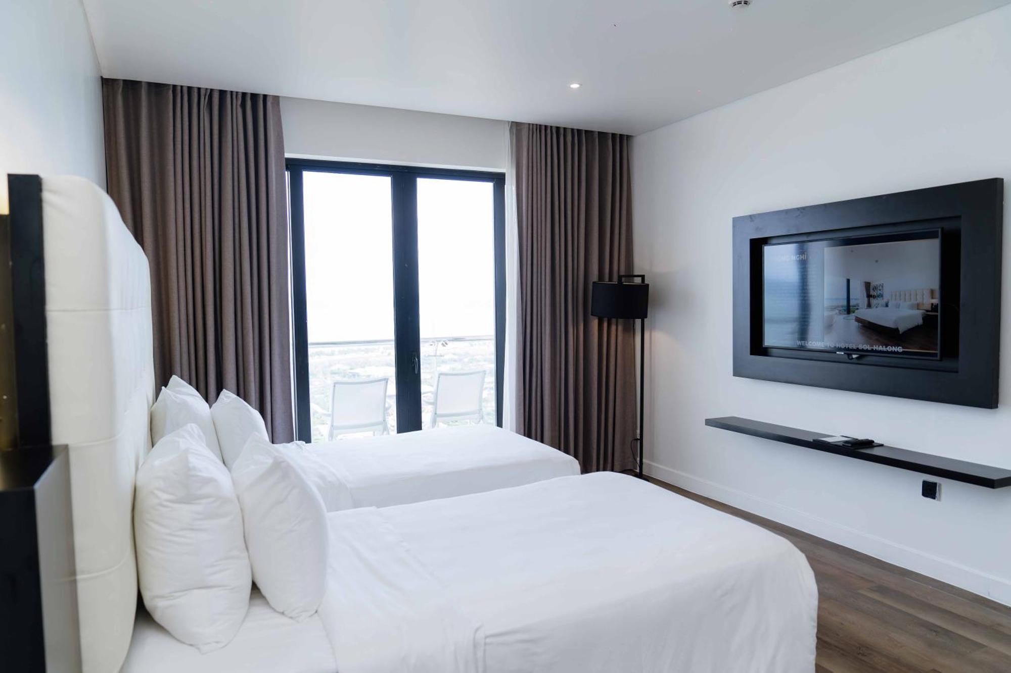 Hotel Soleil Ha Long, Trademark Collection By Wyndham Buitenkant foto