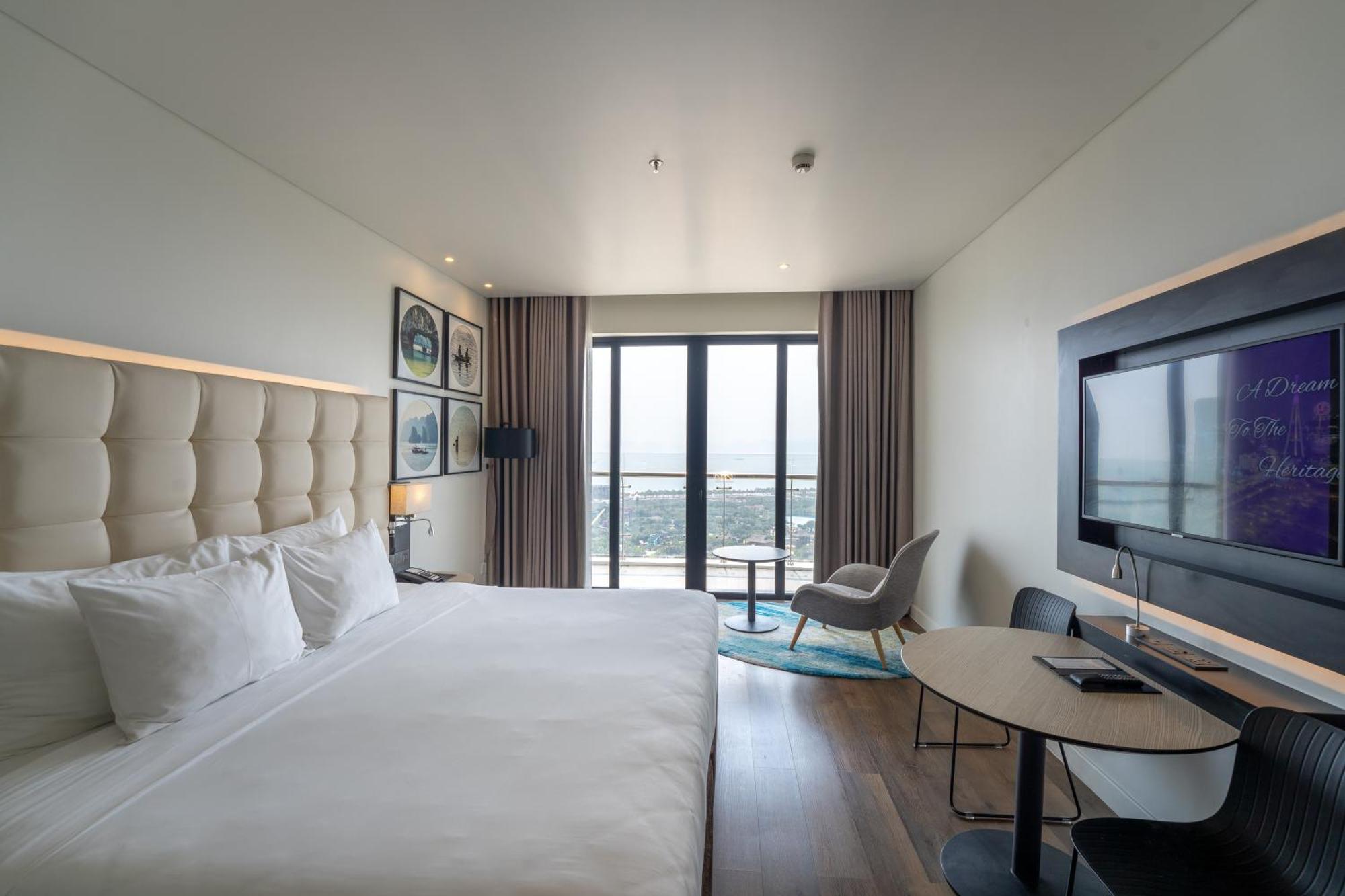 Hotel Soleil Ha Long, Trademark Collection By Wyndham Buitenkant foto