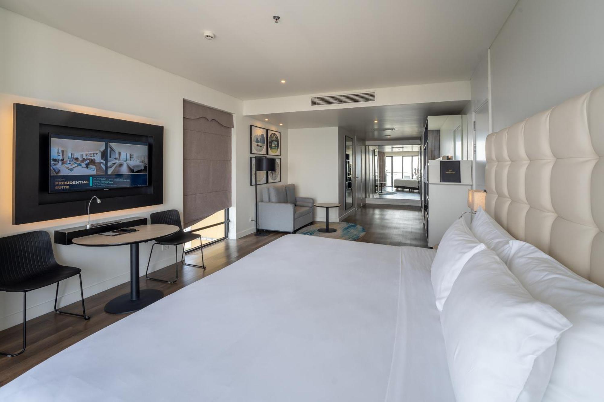 Hotel Soleil Ha Long, Trademark Collection By Wyndham Buitenkant foto