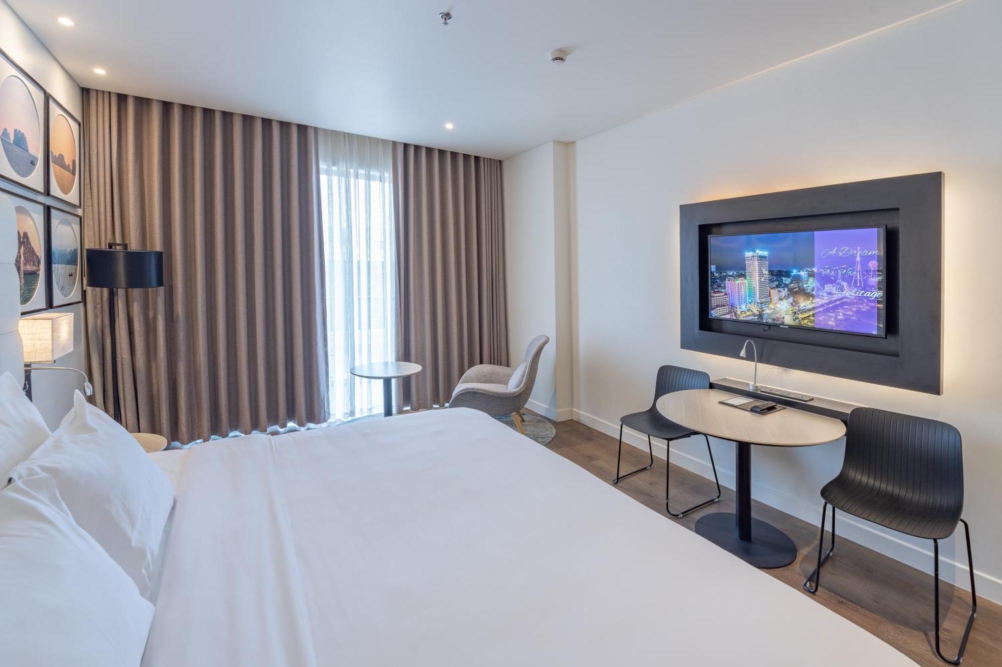 Hotel Soleil Ha Long, Trademark Collection By Wyndham Buitenkant foto