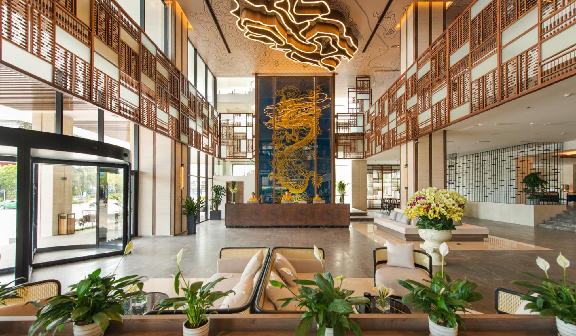 Hotel Soleil Ha Long, Trademark Collection By Wyndham Buitenkant foto