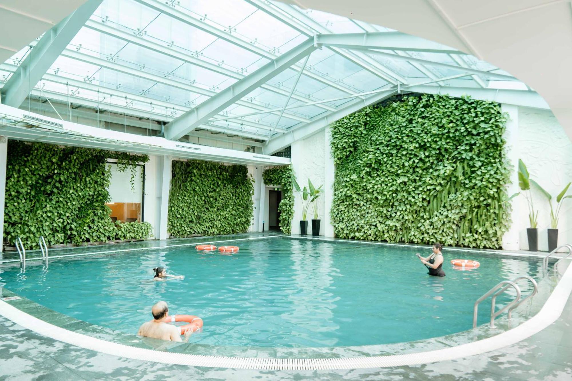 Hotel Soleil Ha Long, Trademark Collection By Wyndham Buitenkant foto